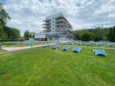 Hotel Világos Balatonvilágos - ✔️ Világos Hotel Balatonvilágos ✔️ Hotel nad Balatonem